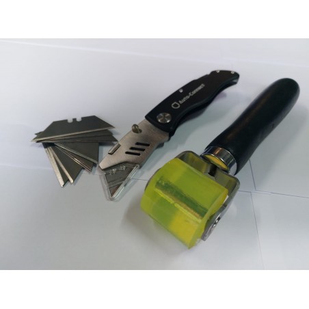 Kit Lavorazione Materiale insonorizzante Rullo + Taglierino professionale Pieghevole con 10 Lame di ricambio